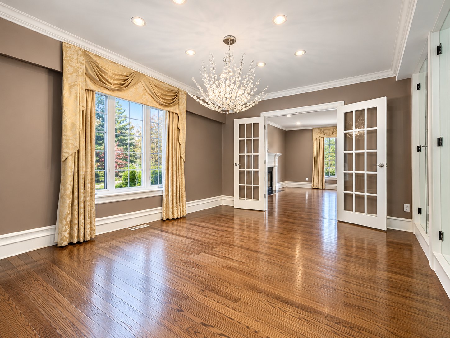 6 Bedroom House for Rent - Marguerite St, Vancouver, BC 3