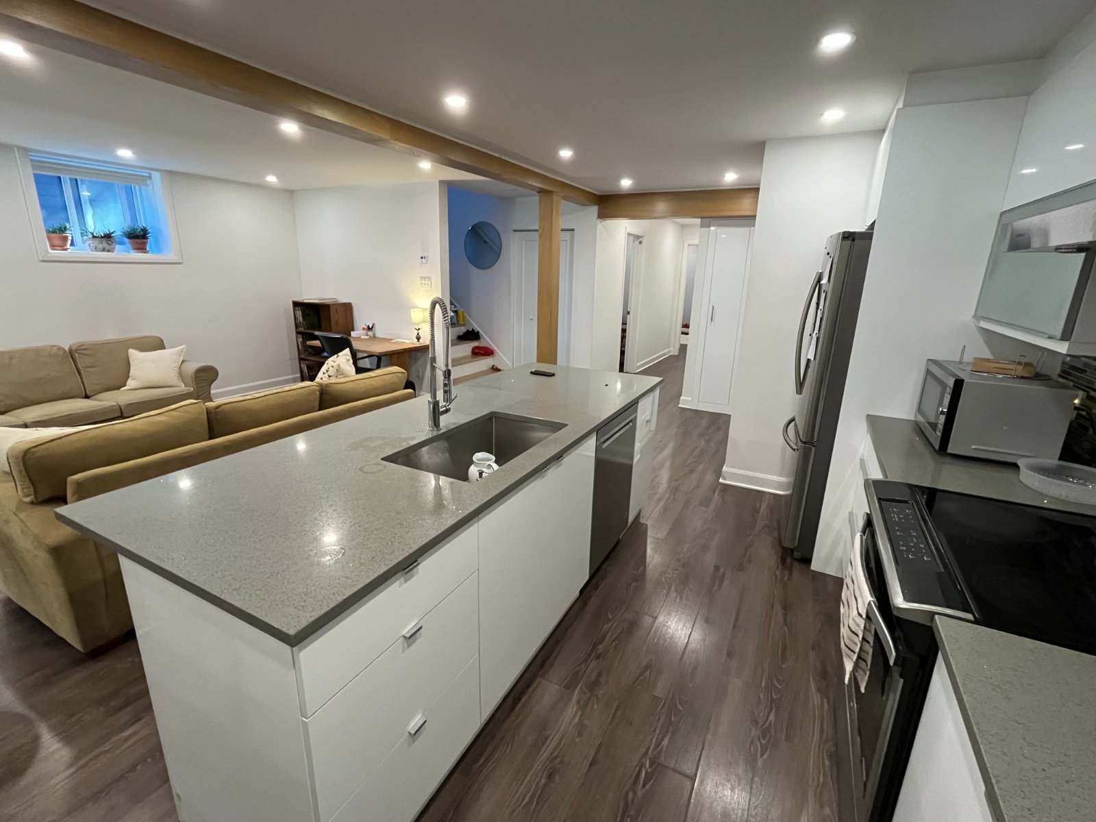 Room in Apartment for Rent - Avenue Notre-Dame-de-Grâce, Montréal, QC 4