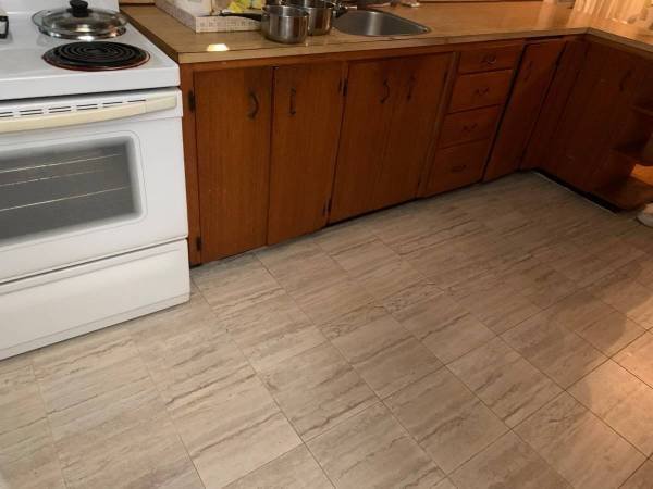 Room in House for Rent - 4140 Brownlea Rd, Richmond, BC 4