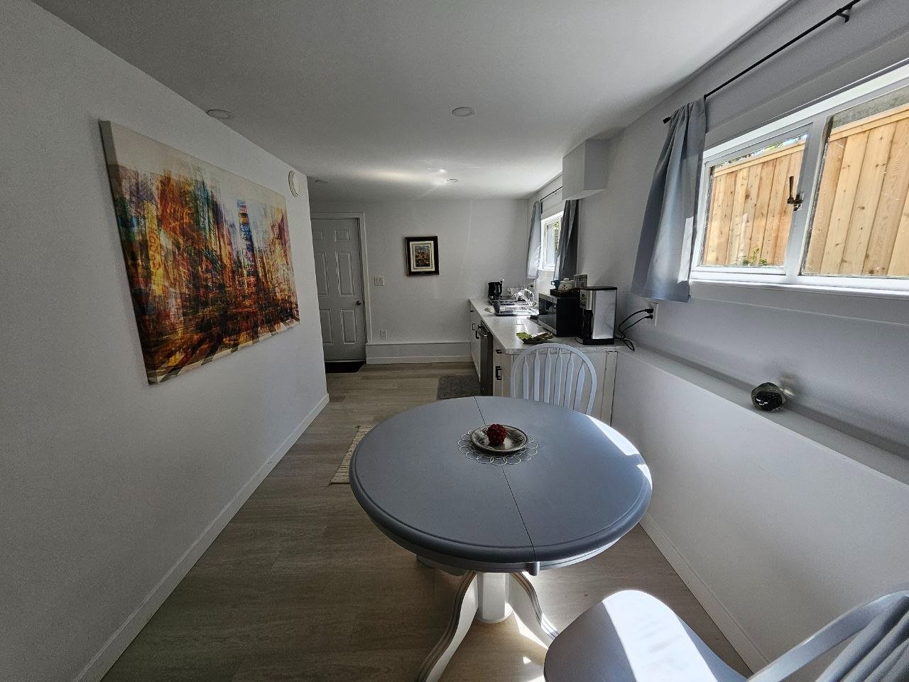 2 Bedroom Garden Suite for Rent - Cloverley St, North Vancouver District, BC 4