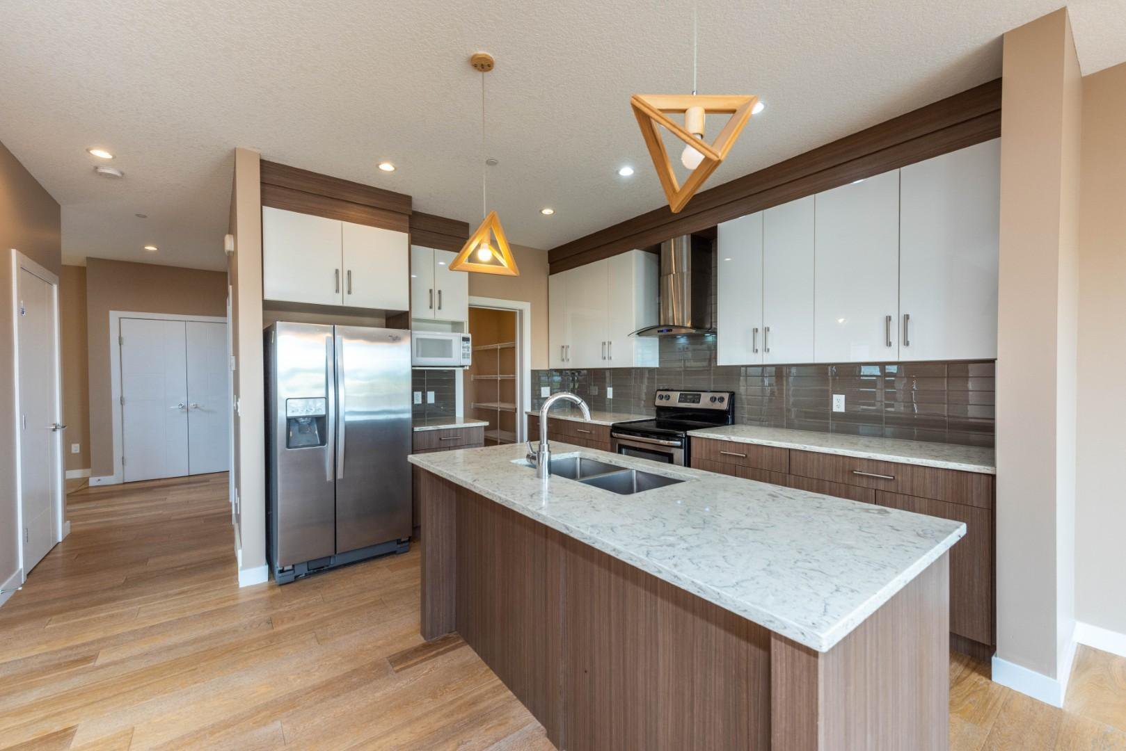 3 Bedroom House for Rent - 23 Lakewood Mews Uppr, Strathmore, AB 5