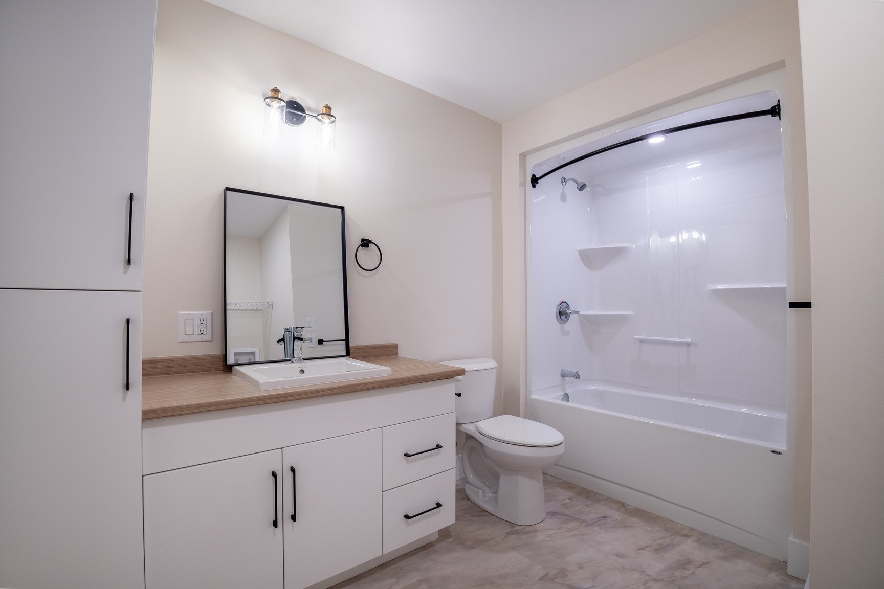 2 Bedroom Apartment for Rent - 14 Rue W D Fougere, Shediac, NB 4