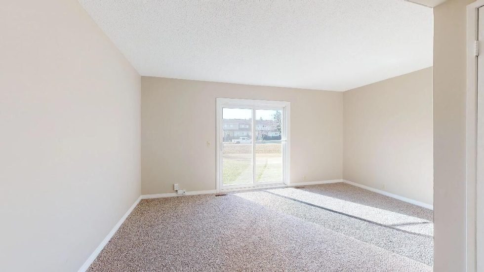2 Bedroom Townhouse for Rent - 375 Hooper Cres NW, Edmonton, AB 2