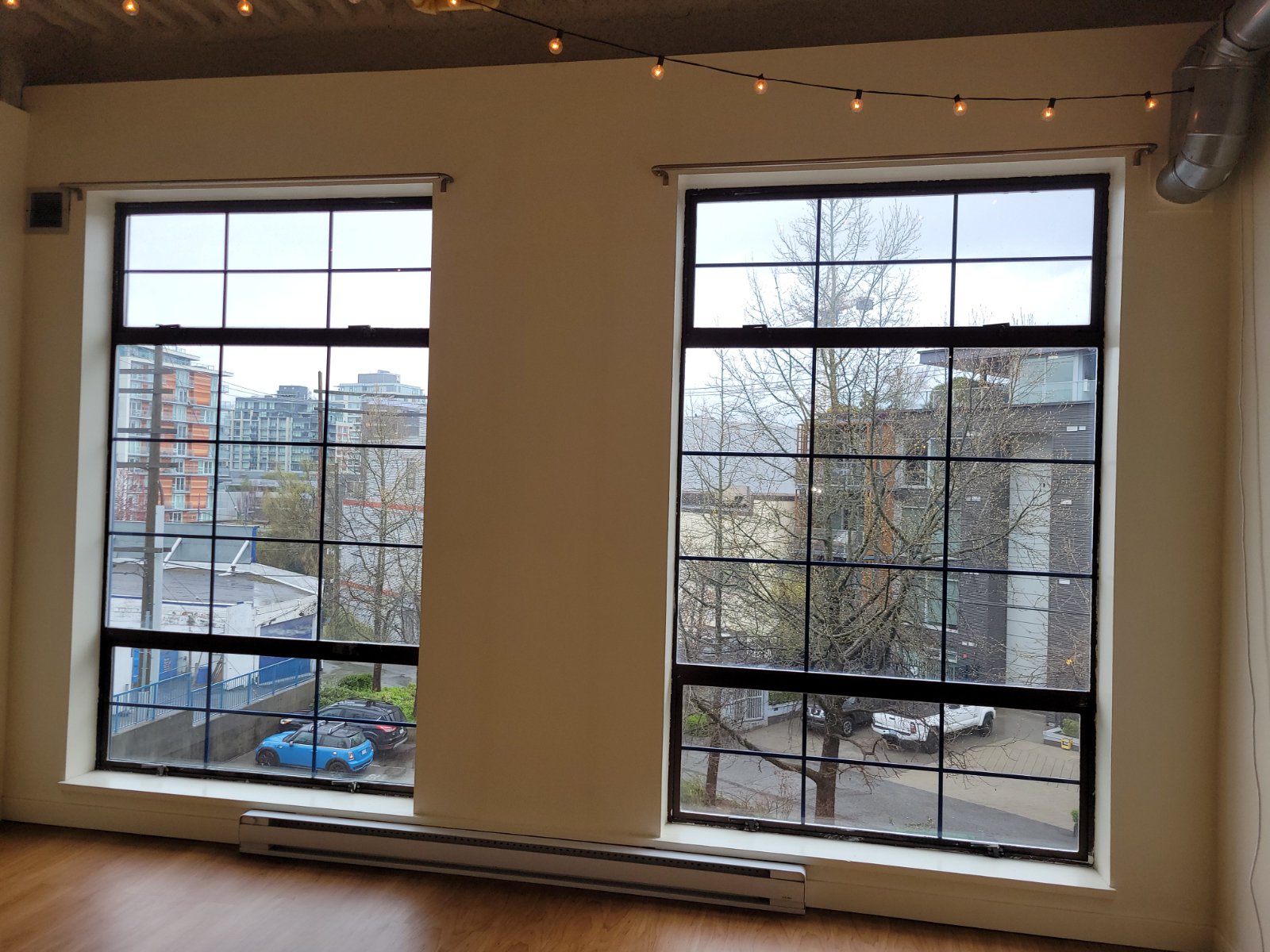 Studio Apartment for Rent - 237 4th Ave E, Vancouver, BC 5