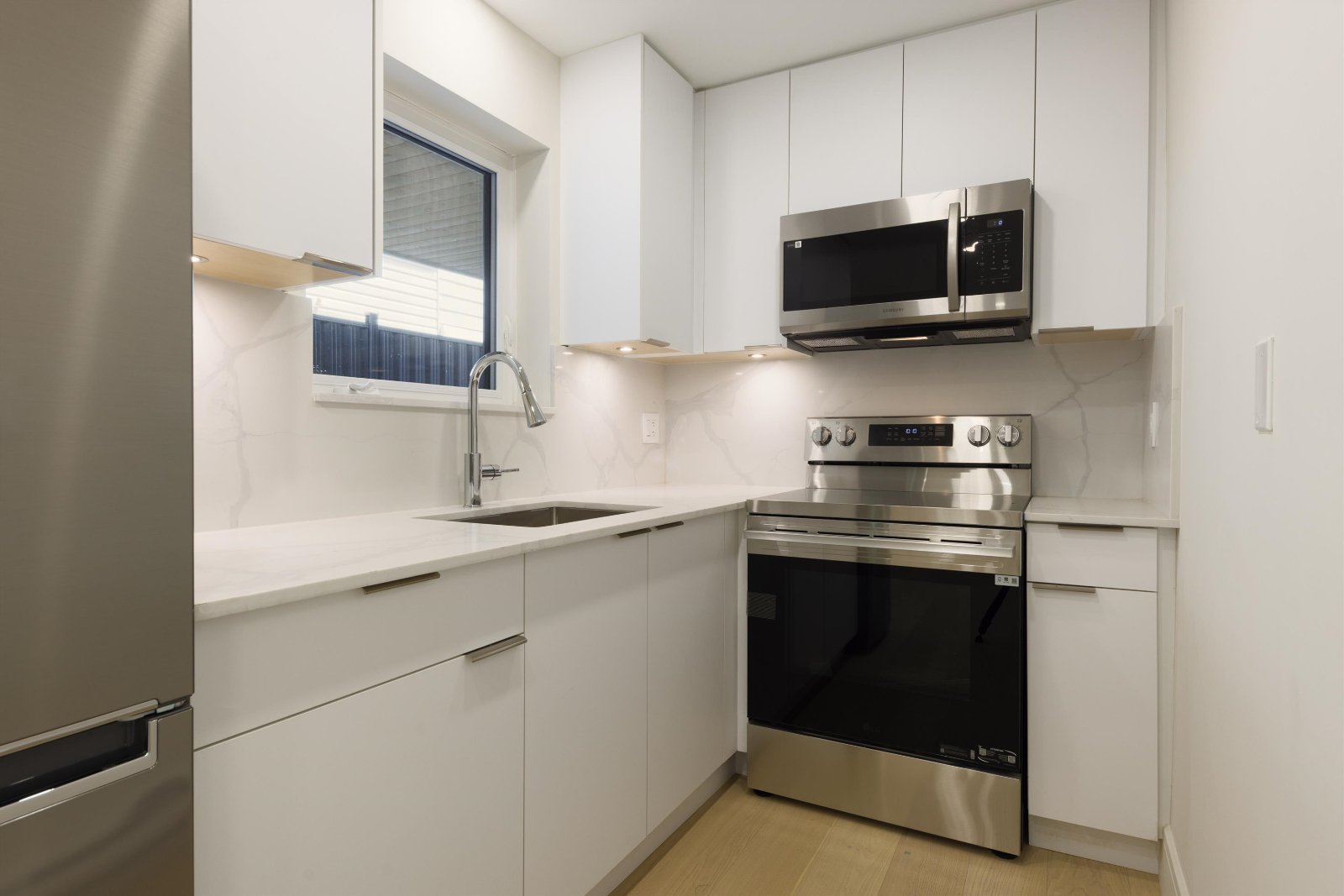 2 Bedroom Townhouse for Rent - 2066 E 1st Ave, Vancouver, BC 5