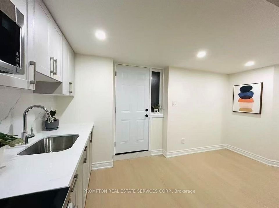 2 Bedroom House for Rent - 1443 Cooper Court, Halton, ON 2
