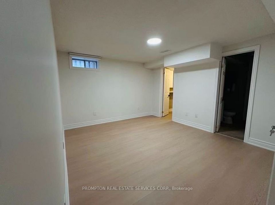 2 Bedroom House for Rent - 1443 Cooper Court, Halton, ON 4