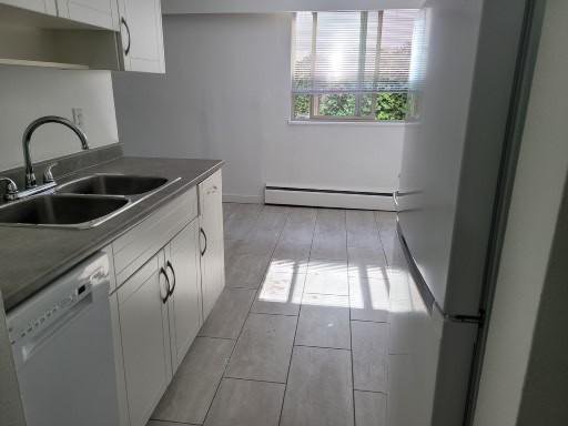 2 Bedroom Apartment for Rent - 274 2nd Street West, North Vancouver, BC 2