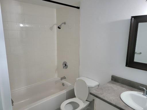 2 Bedroom Apartment for Rent - 274 2nd Street West, North Vancouver, BC 4