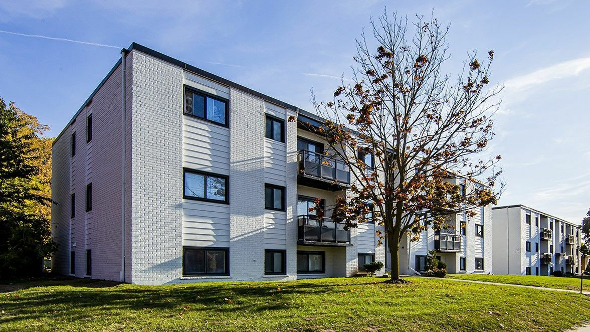 2 Bedroom Apartment for Rent - 159 &161 University Avenue East, Waterloo, ON