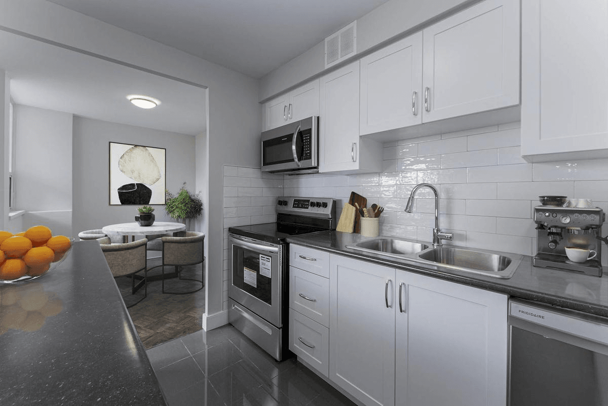 2 Bedroom Apartment for Rent - 159 &161 University Avenue East, Waterloo, ON 3