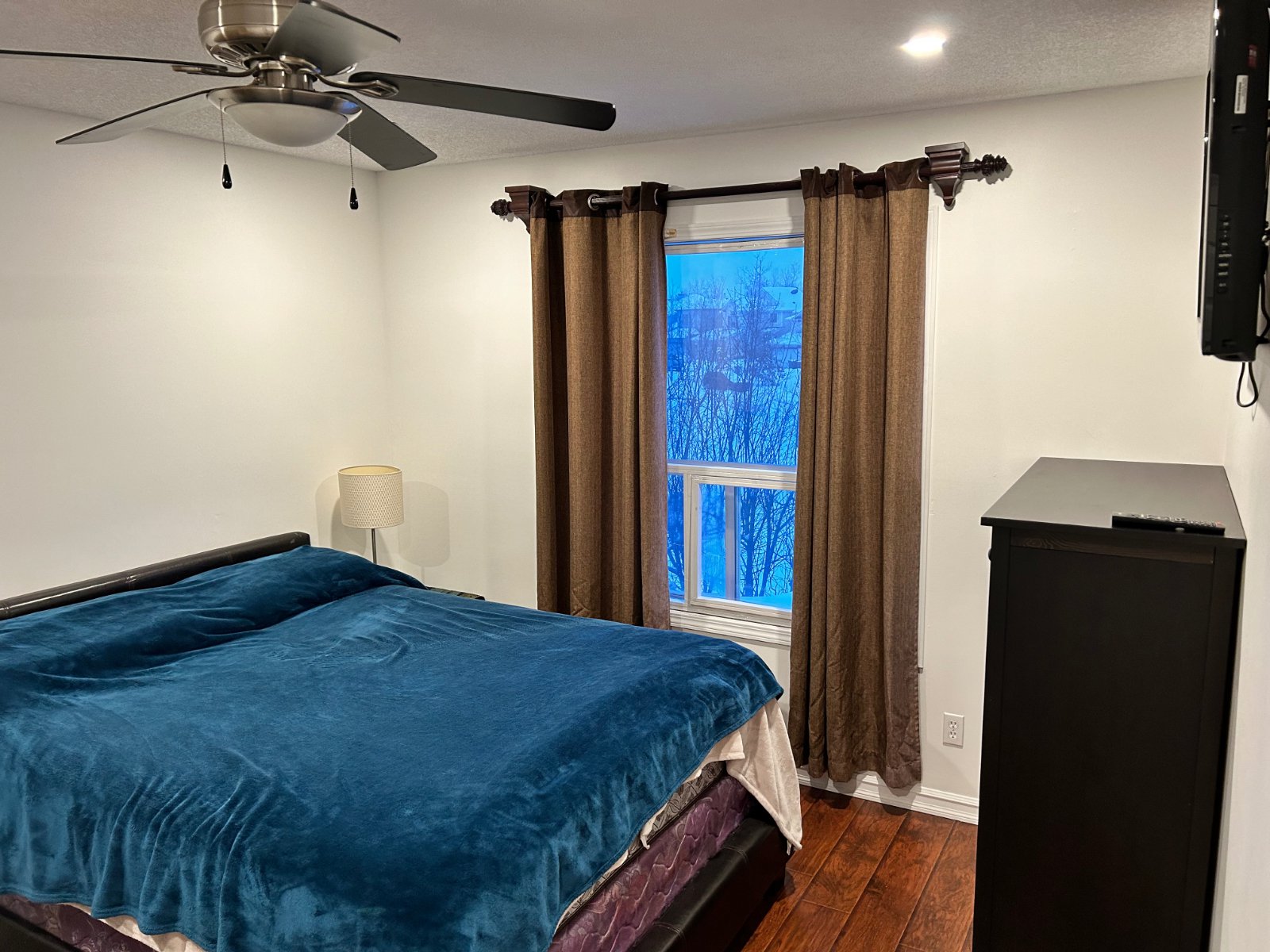 Room in House for Rent - Douglas Glen Blvd SE, Calgary, AB 4