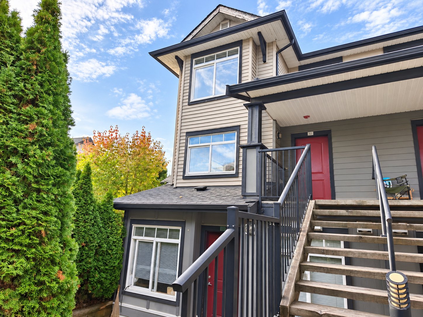 2 Bedroom Townhouse for Rent - 7428 14th Ave, Burnaby, BC 2