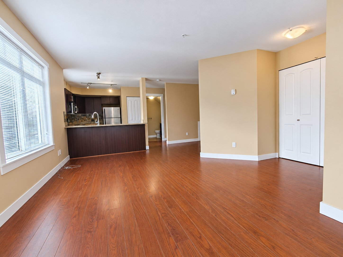 2 Bedroom Townhouse for Rent - 7428 14th Ave, Burnaby, BC 5