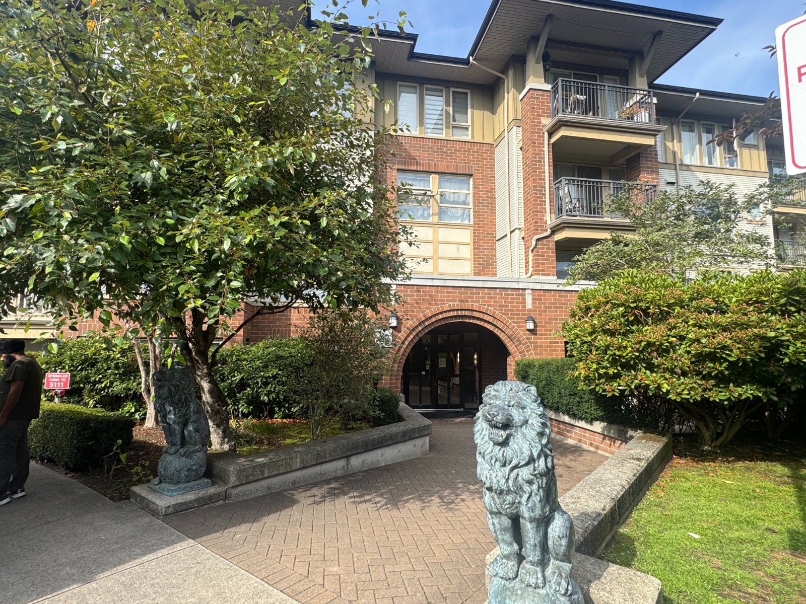 2 Bedroom Apartment for Rent - 5111 Garden City Rd, Richmond, BC 2