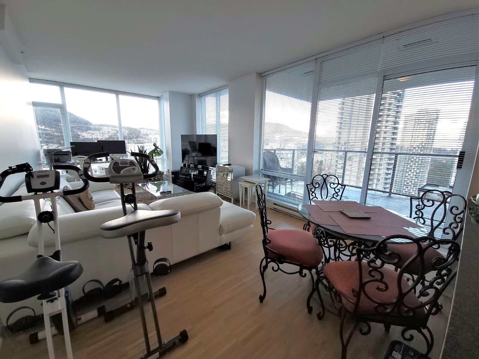 2 Bedroom Apartment for Rent - 2980 Atlantic Ave, Coquitlam, BC 4