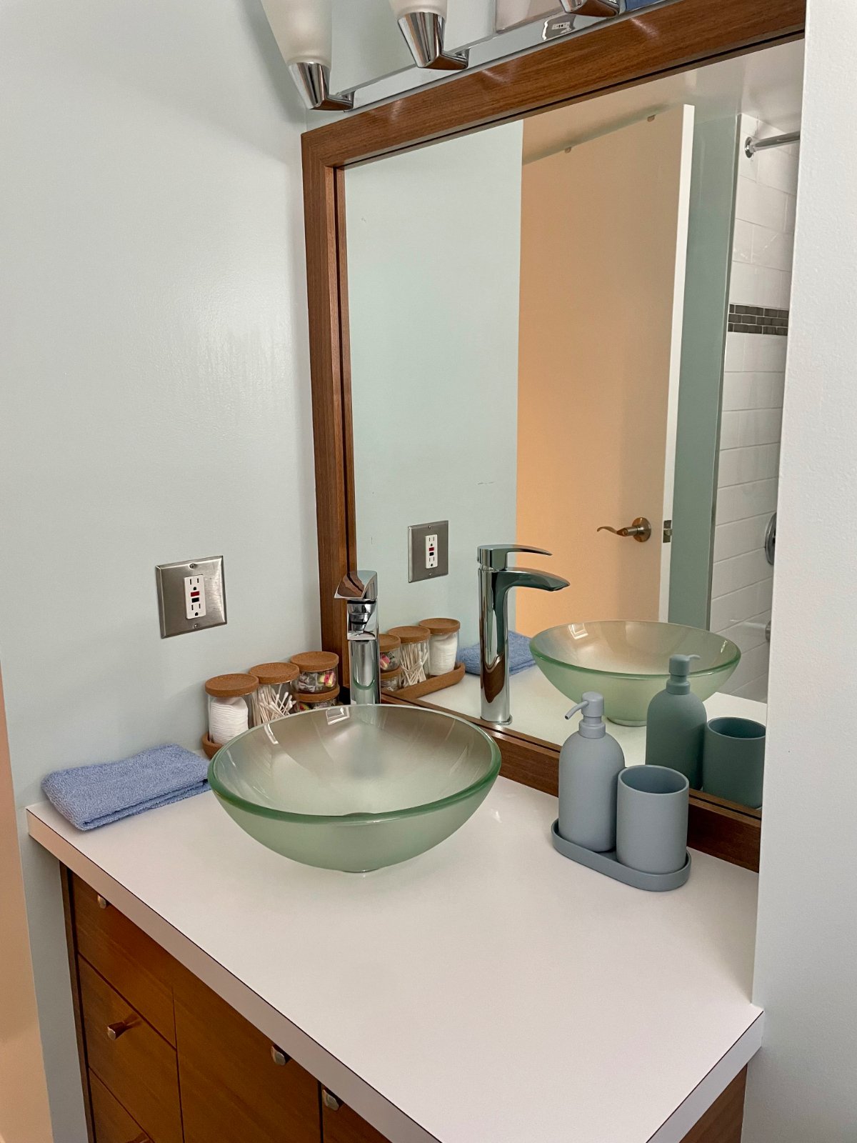 2 Bedroom Apartment for Rent - 396 E 45th Ave, Vancouver, BC 3