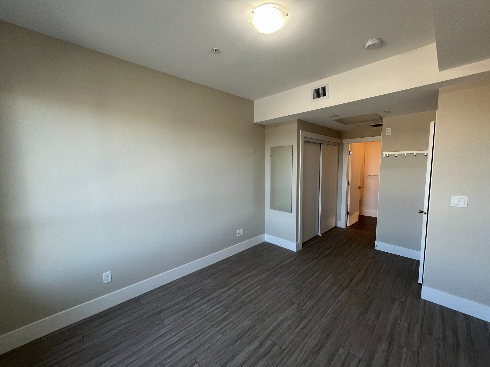 2 Bedroom Apartment for Rent - 22335 McIntosh Ave, Maple Ridge, BC 3