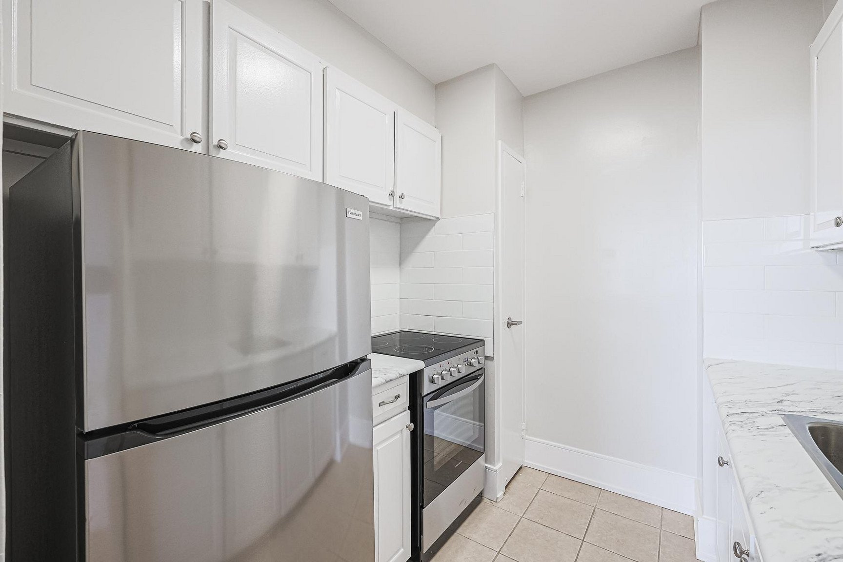 2 Bedroom Apartment for Rent - 200 Balliol St, Toronto, ON 2
