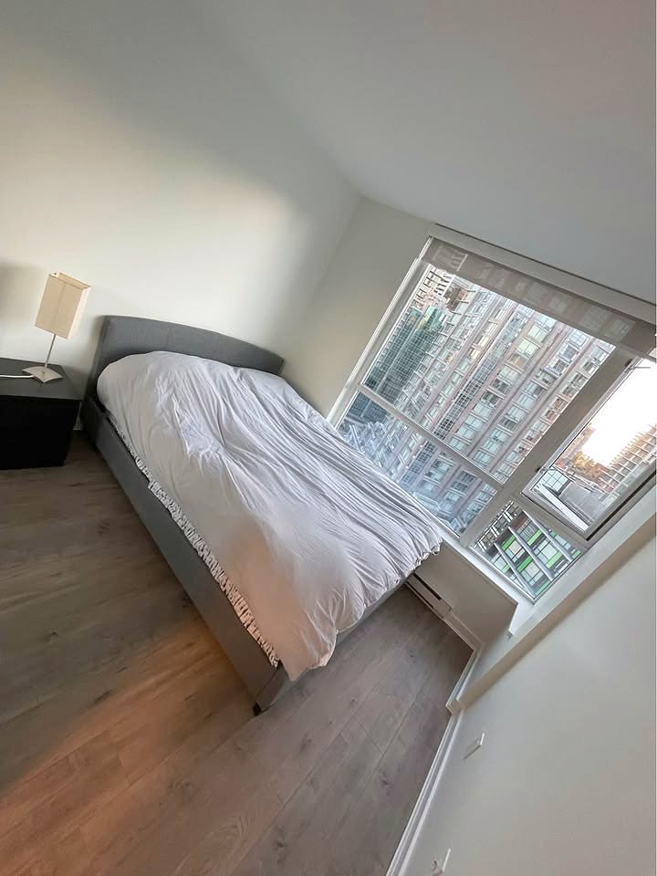 2 Bedroom Apartment for Rent - 1212 Howe St, Vancouver, BC 5