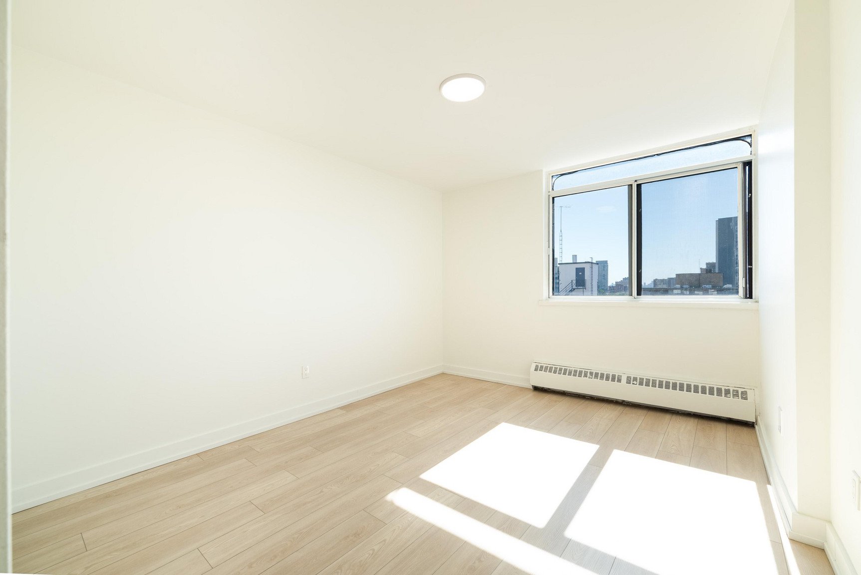 2 Bedroom Apartment for Rent - 2304 Weston Road, York, ON 5