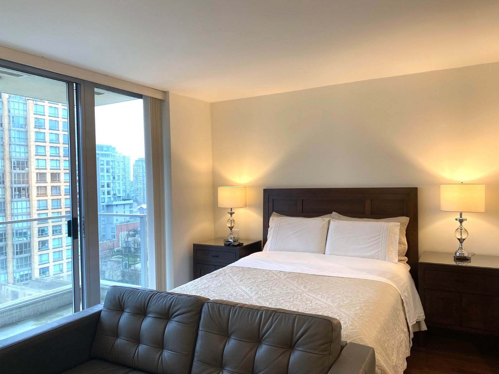 Studio Apartment for Rent - 1225 Richards St, Vancouver, BC 3