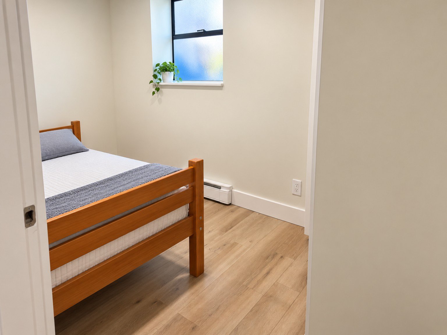2 Bedroom Private Suite for Rent - 3480 Carnarvon Ave, North Vancouver District, BC 3