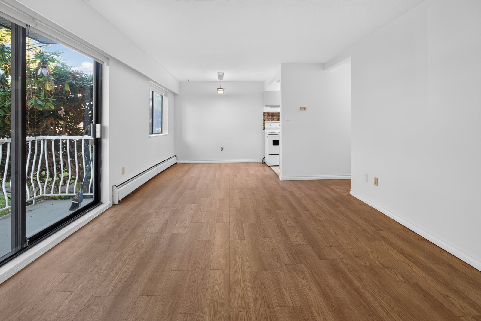 2 Bedroom Apartment for Rent - 5127 Irving Street, Burnaby, BC 3