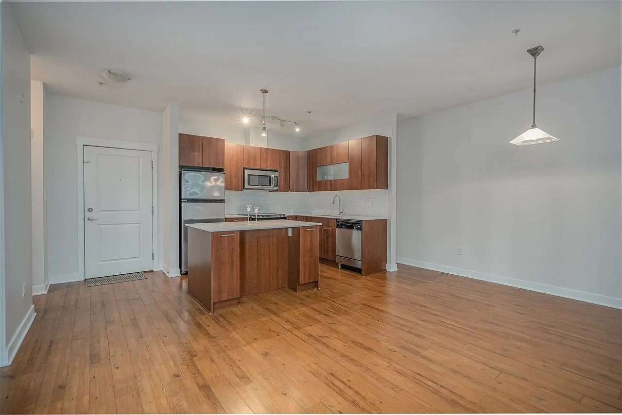 2 Bedroom Apartment for Rent - 13339 102A Ave, Surrey, BC 2