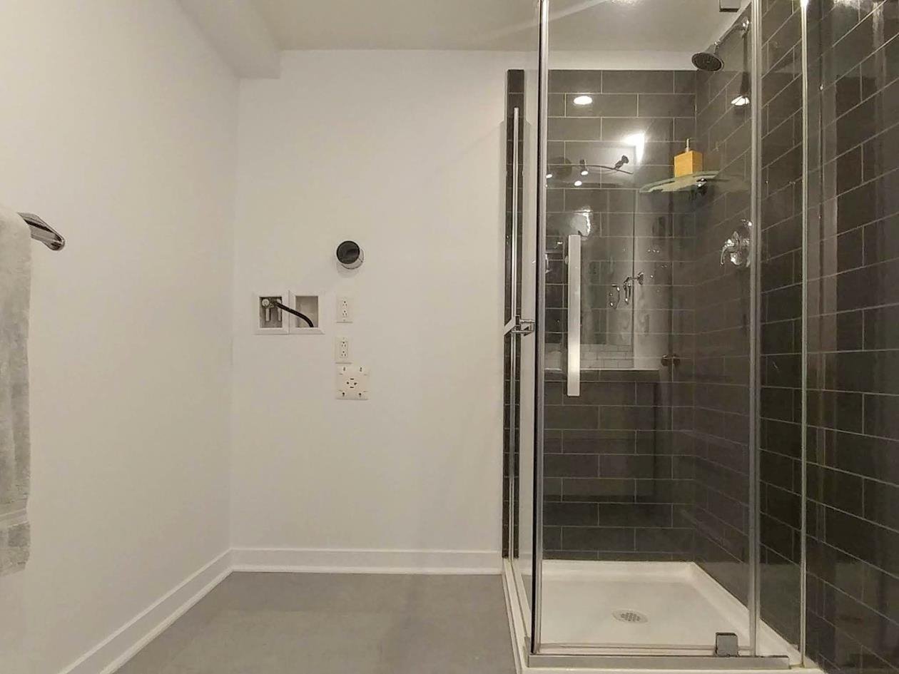 2 Bedroom Apartment for Rent - 10449 Rue Parthenais, Montréal, QC 5