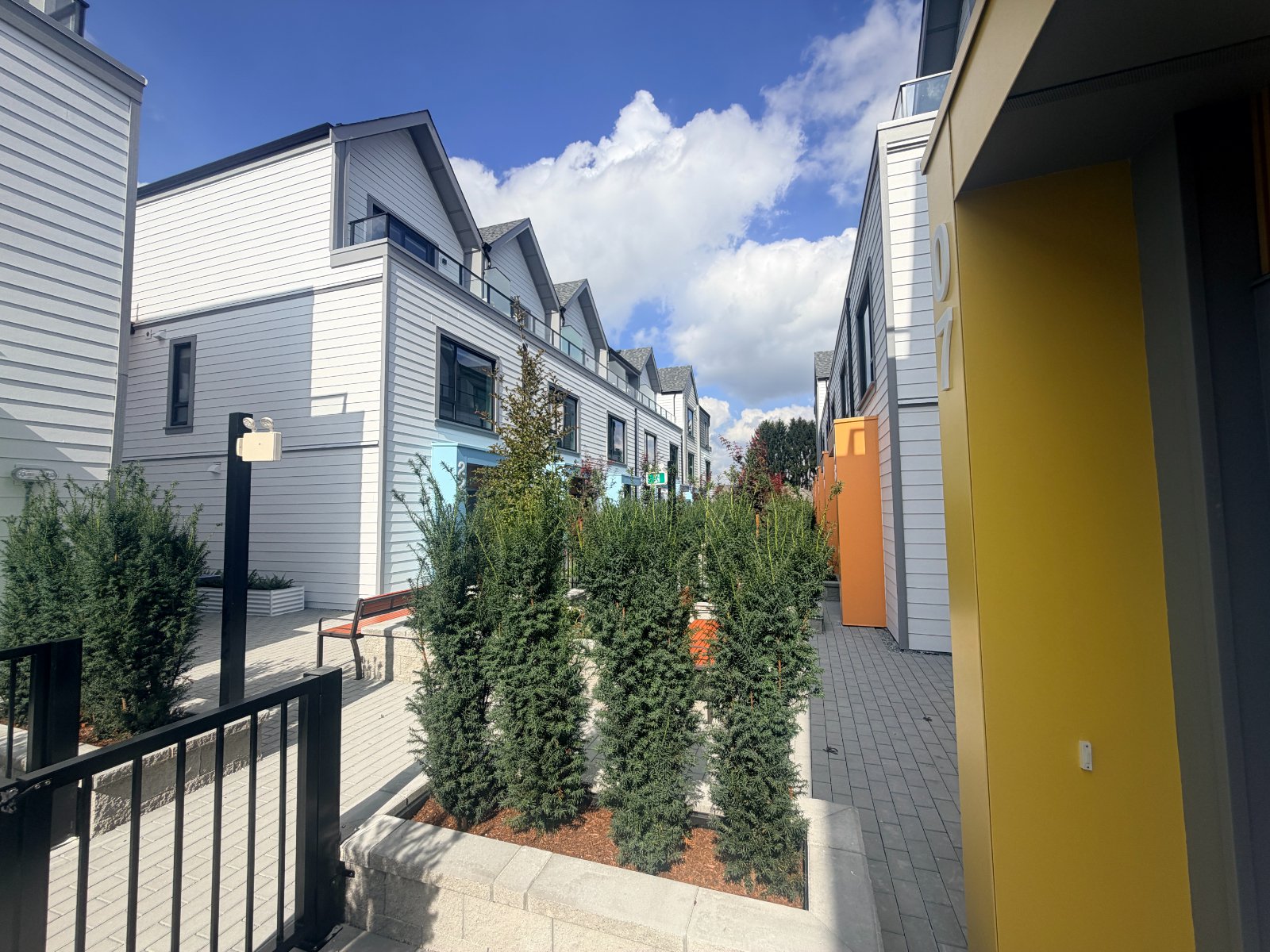 4 Bedroom Townhouse for Rent - 8899 Spires Rd, Richmond, BC 3