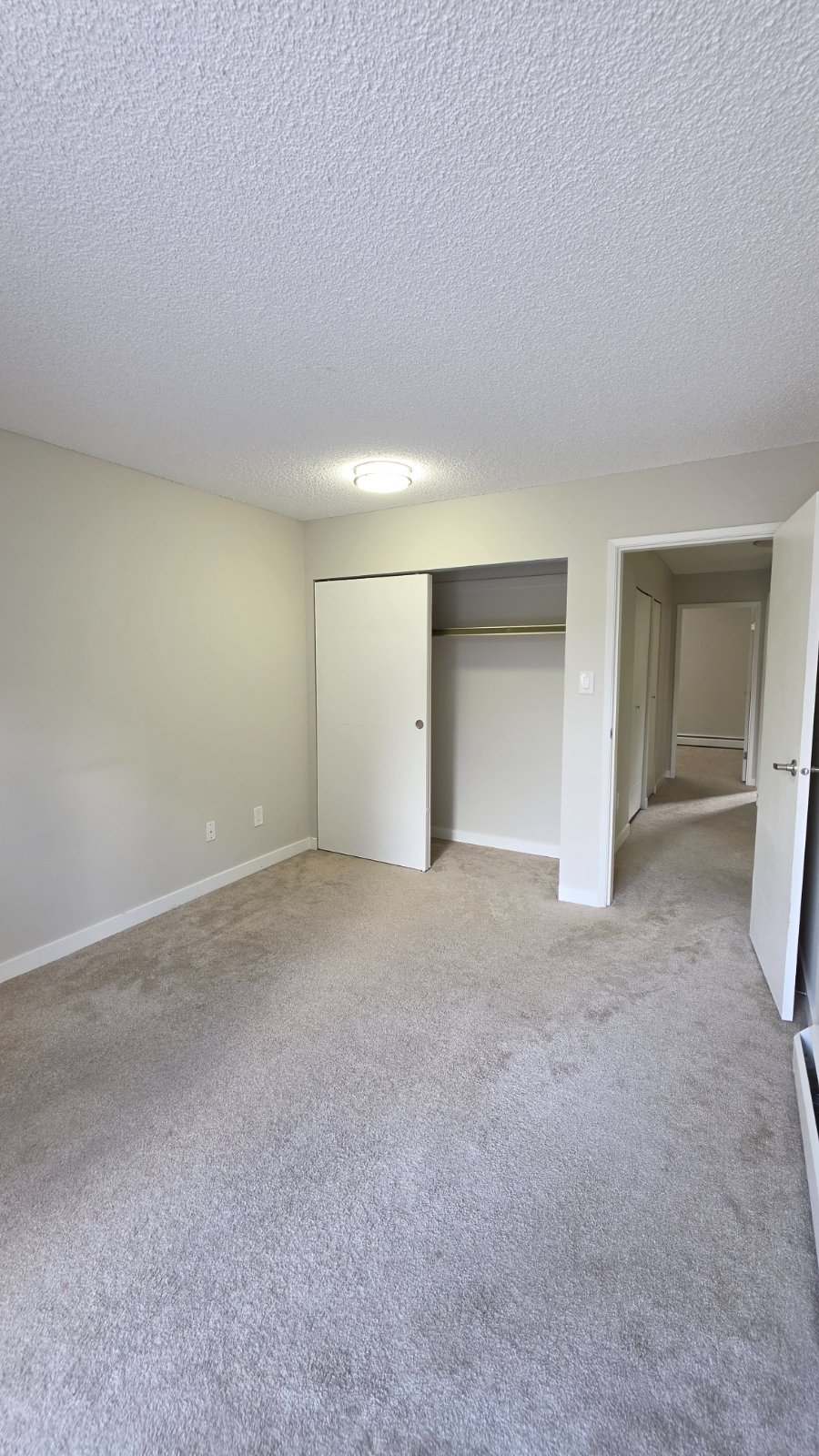 3 Bedroom Apartment for Rent - 3260 E 58th Ave, Vancouver, BC 5