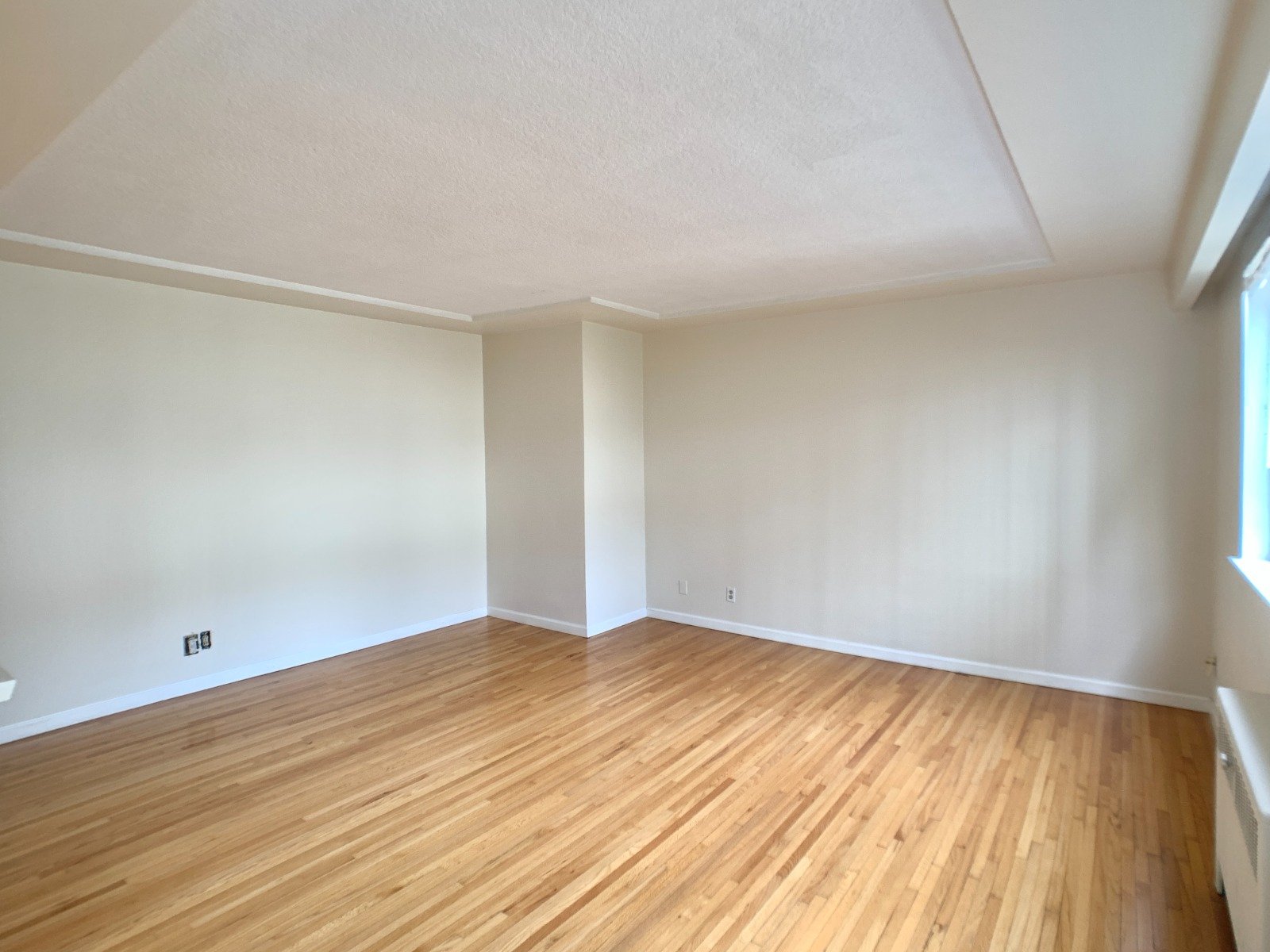 2 Bedroom Apartment for Rent - 132 4th St W, North Vancouver, BC 5