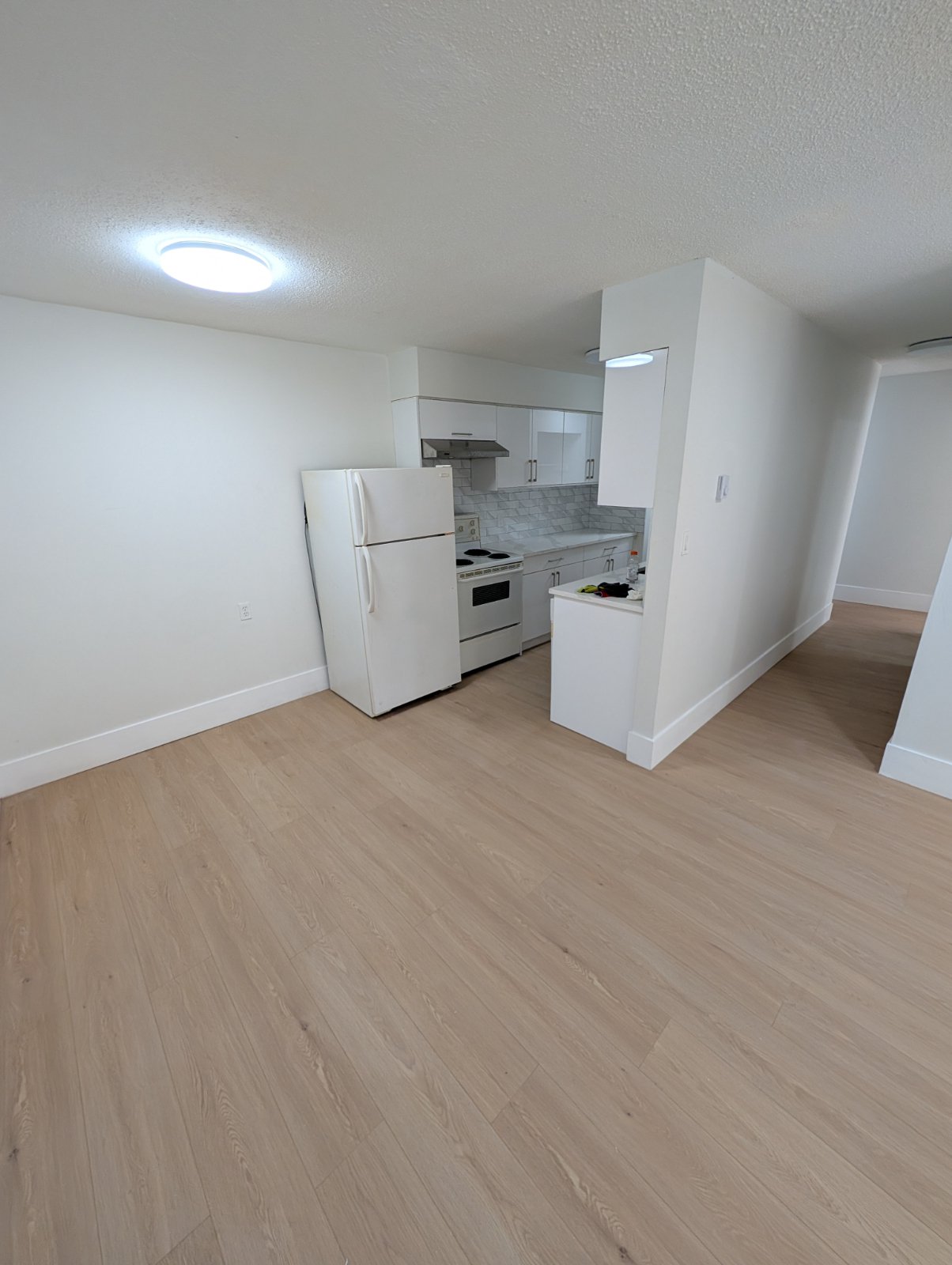2 Bedroom Apartment for Rent - 2334 Marpole Ave, Port Coquitlam, BC 2