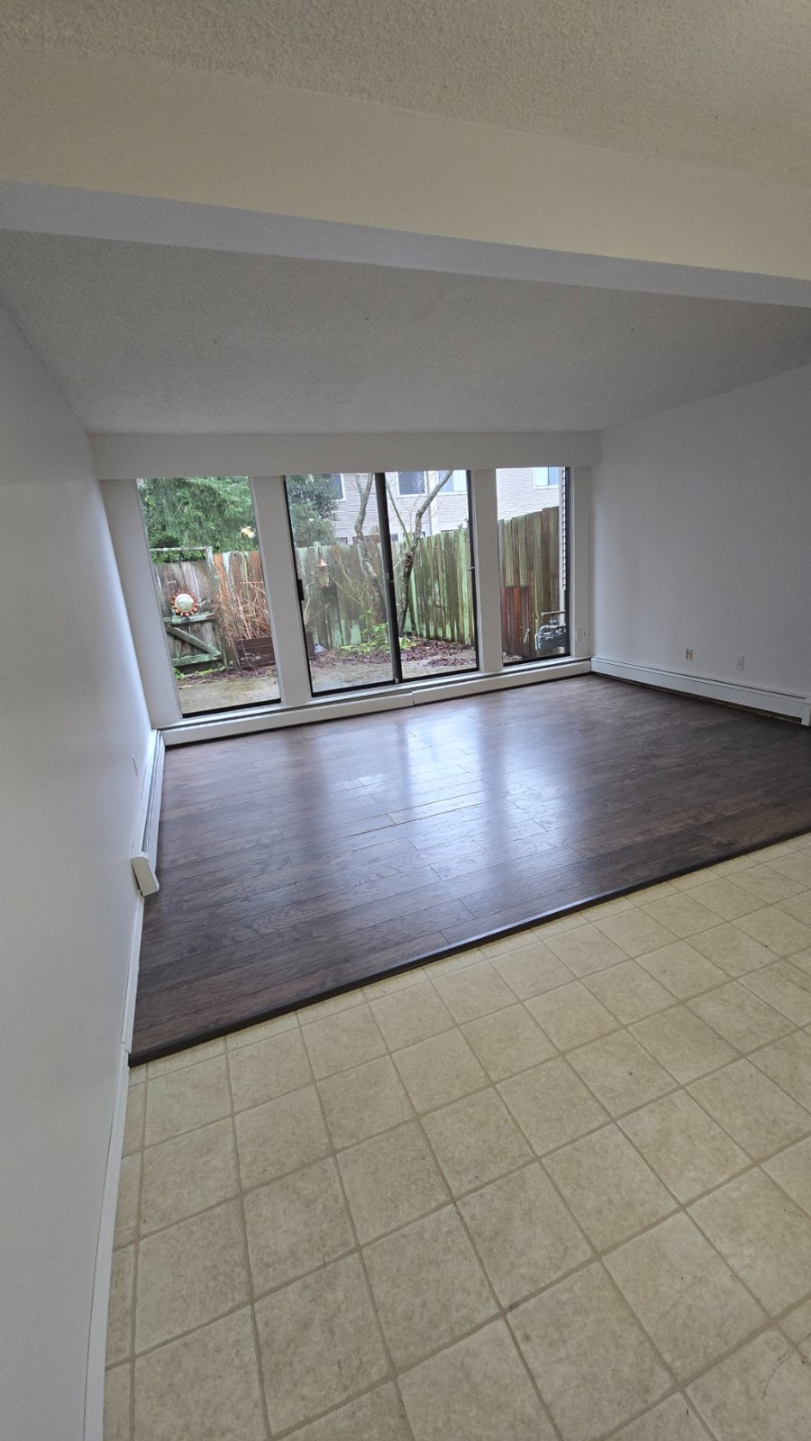 2 Bedroom Apartment for Rent - 3280 E 58th Ave, Vancouver, BC 3