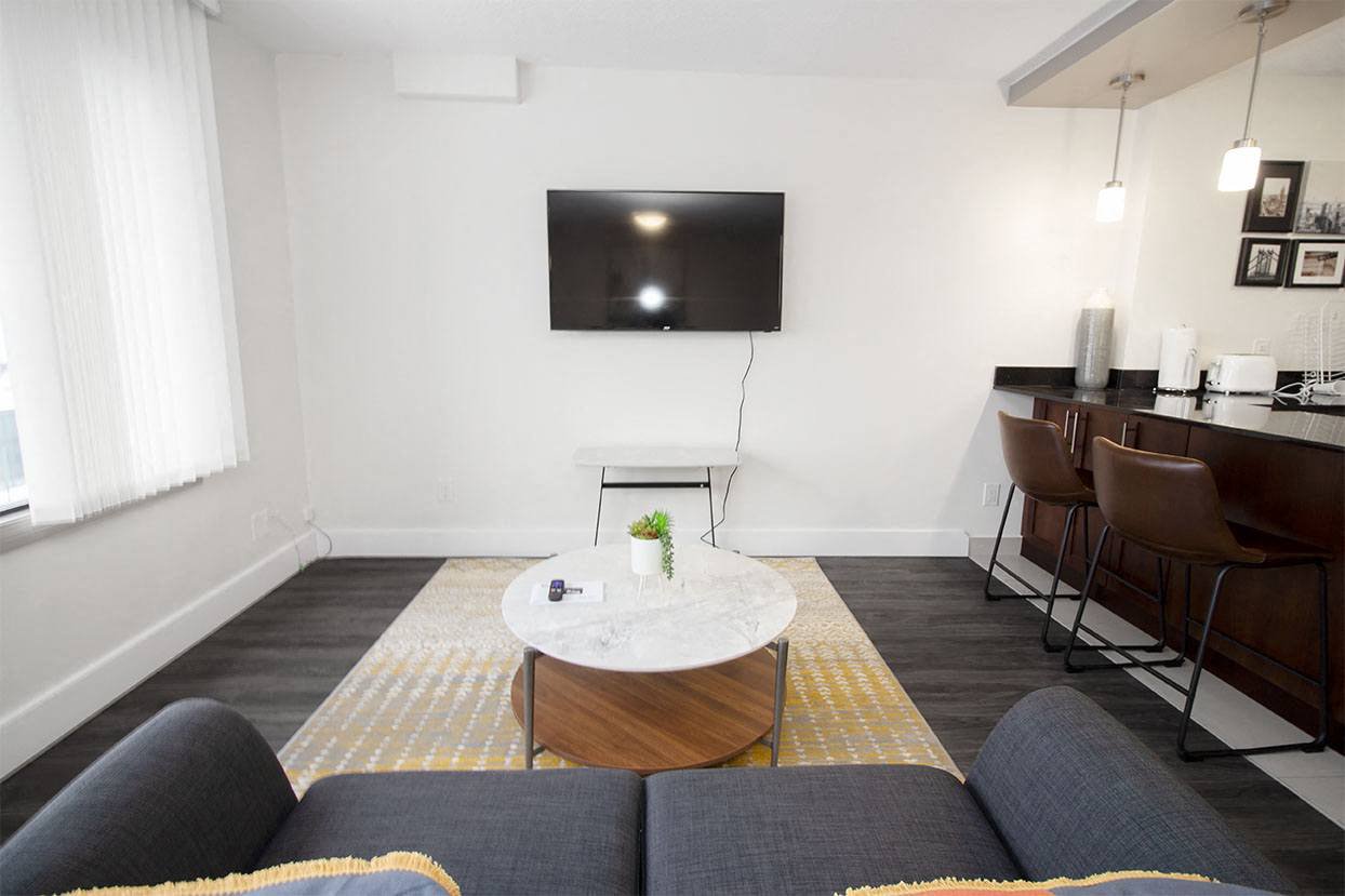 Studio Apartment for Rent - 190 Smith Street, Winnipeg, MB 4