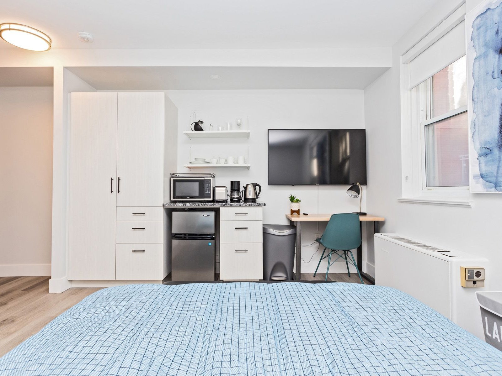 Studio Apartment for Rent - 330 McLeod St, Ottawa, ON 3