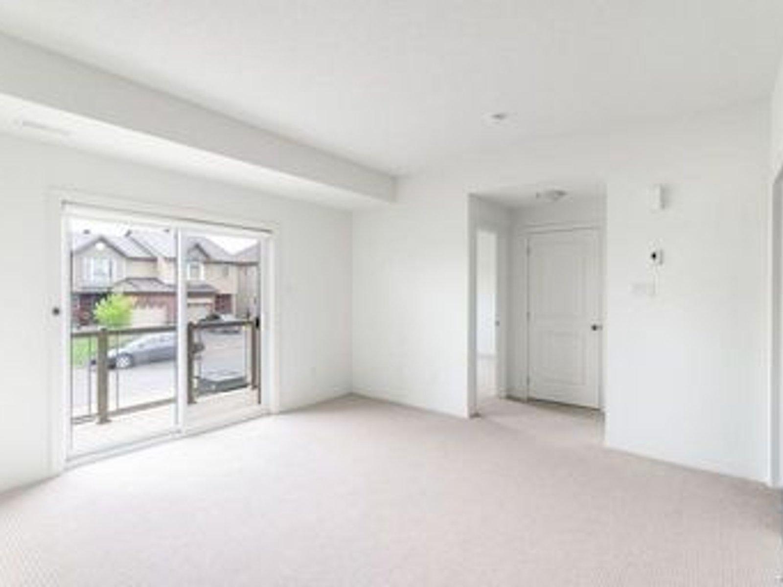 2 Bedroom House for Rent - 109 Fairweather Street, Gloucester, ON 2