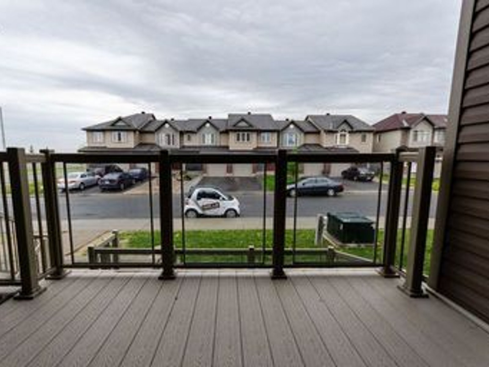 2 Bedroom House for Rent - 109 Fairweather Street, Gloucester, ON 4