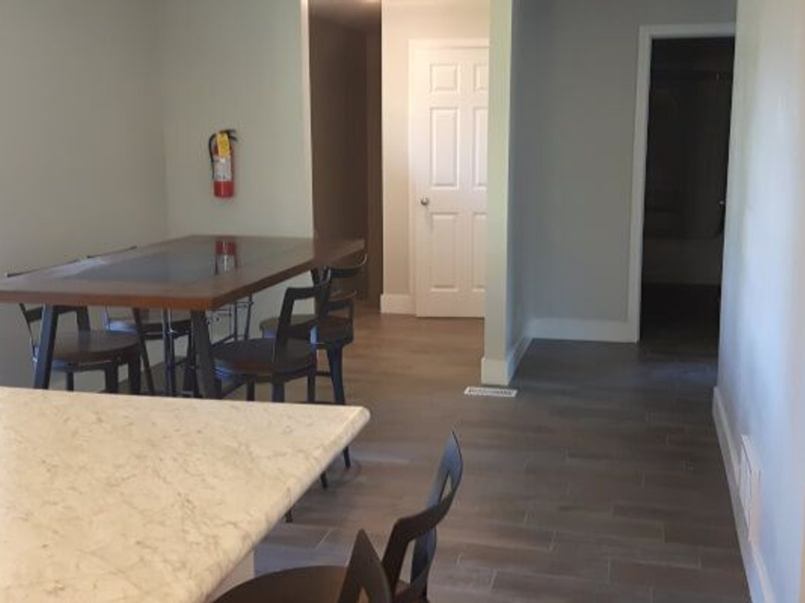 4 Bedroom Apartment for Rent - 36 Columbia Street West, Waterloo, ON 2