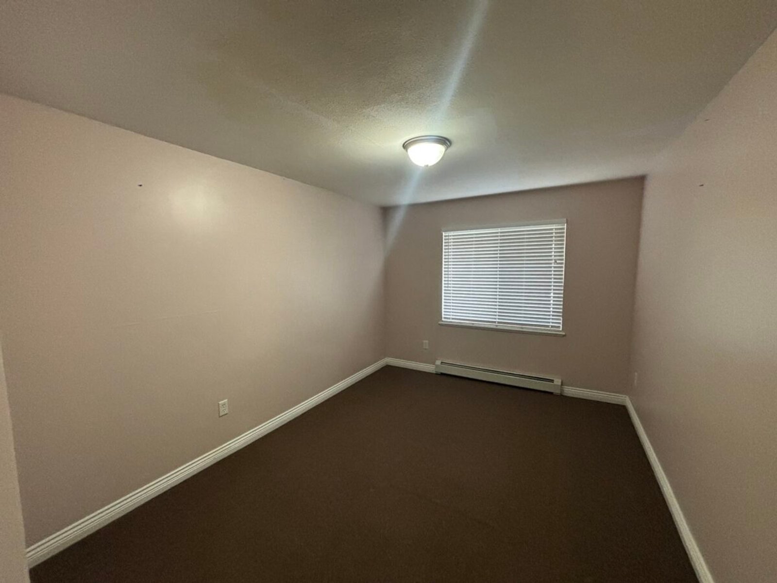 2 Bedroom Apartment for Rent - 33830 Hollister Pl, Mission, BC 3