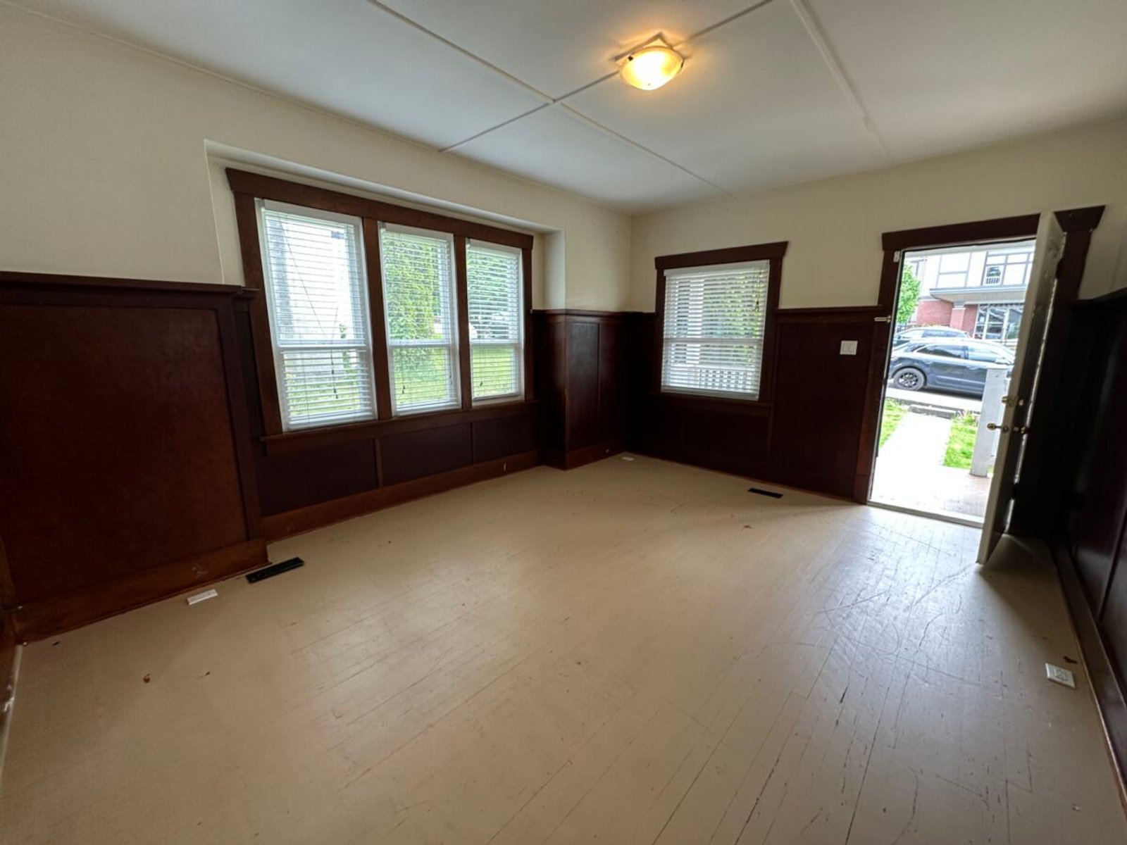 3 Bedroom Apartment for Rent - 33913 Pine St, Abbotsford, BC 5