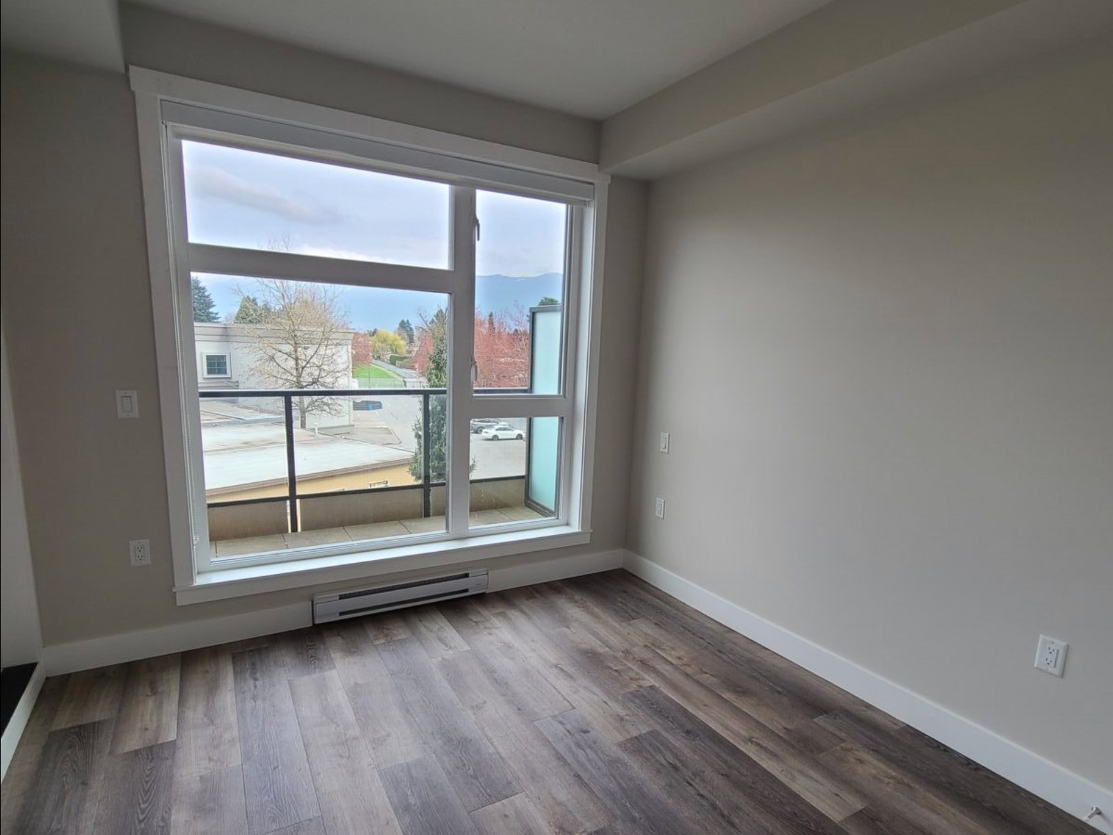 2 Bedroom Apartment for Rent - 46338 Yale Rd, Chilliwack, BC 2