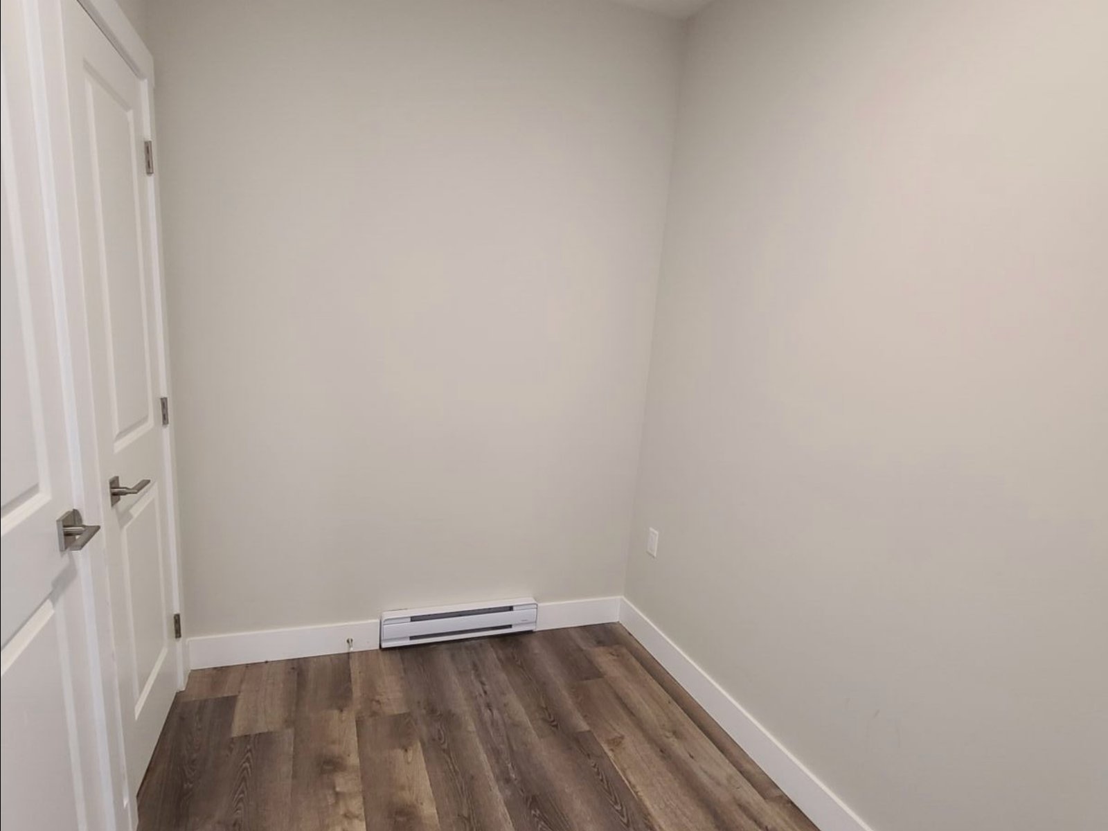 2 Bedroom Apartment for Rent - 46338 Yale Rd, Chilliwack, BC 4