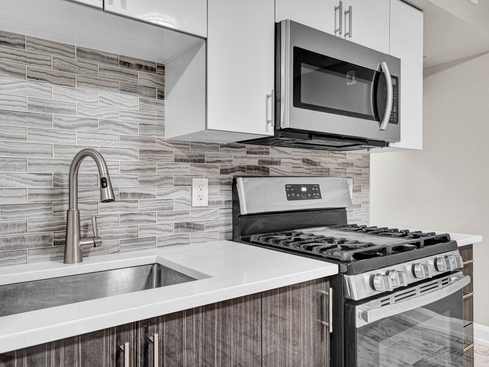 3 Bedroom Apartment for Rent - 59 Russell Avenue, Ottawa, ON 4