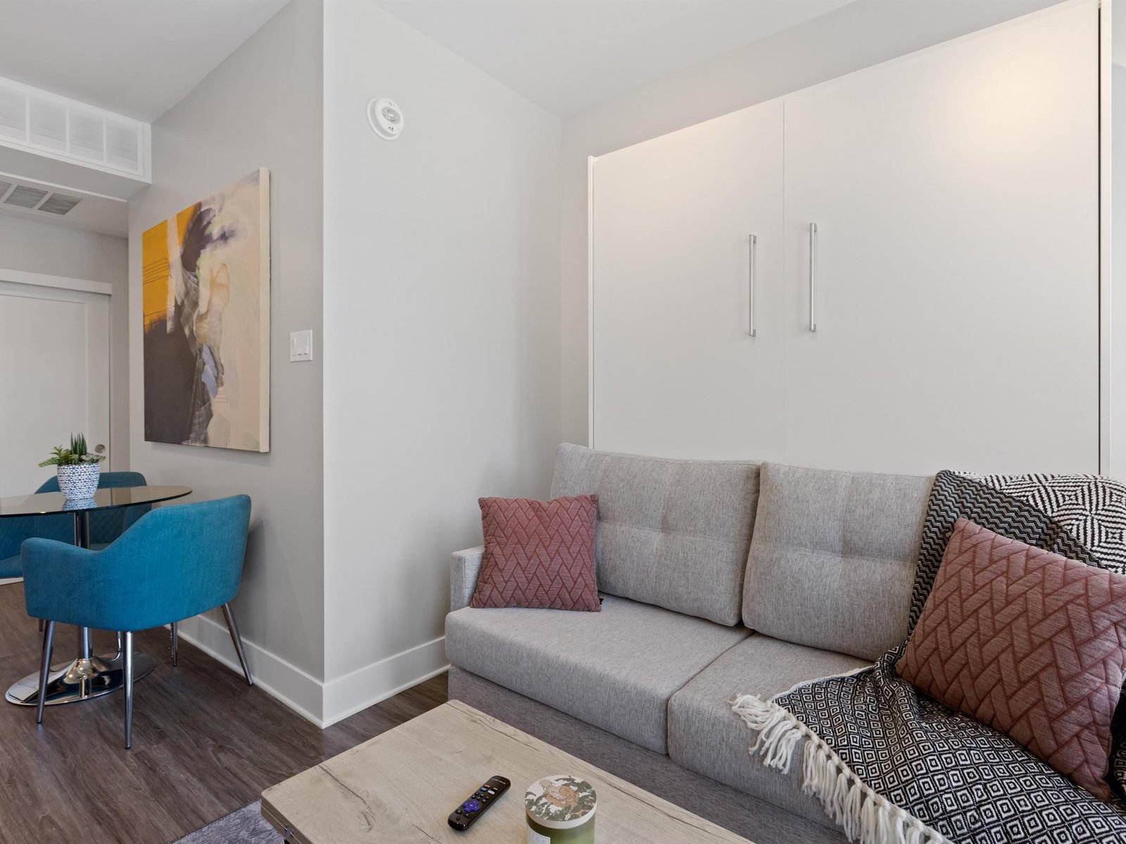 Studio Apartment for Rent - 196 Beechwood Avenue, Ottawa, ON 5