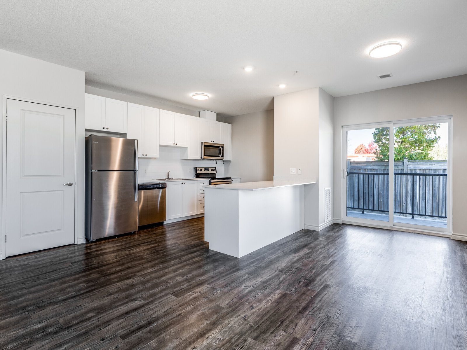 2 Bedroom Apartment for Rent - 660 Garibaldi Ave, London, ON 2