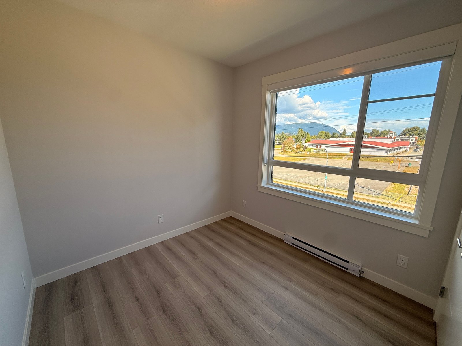 2 Bedroom Apartment for Rent - 8423 Cedar St, Mission, BC 5