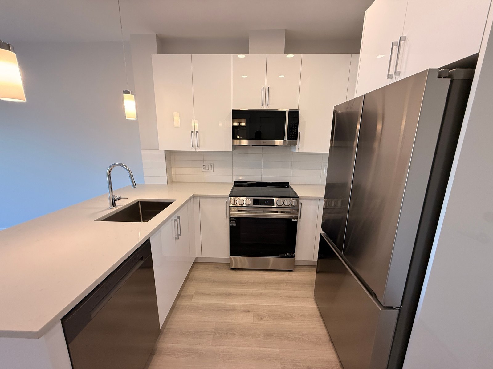 2 Bedroom Apartment for Rent - 8423 Cedar St, Mission, BC 3