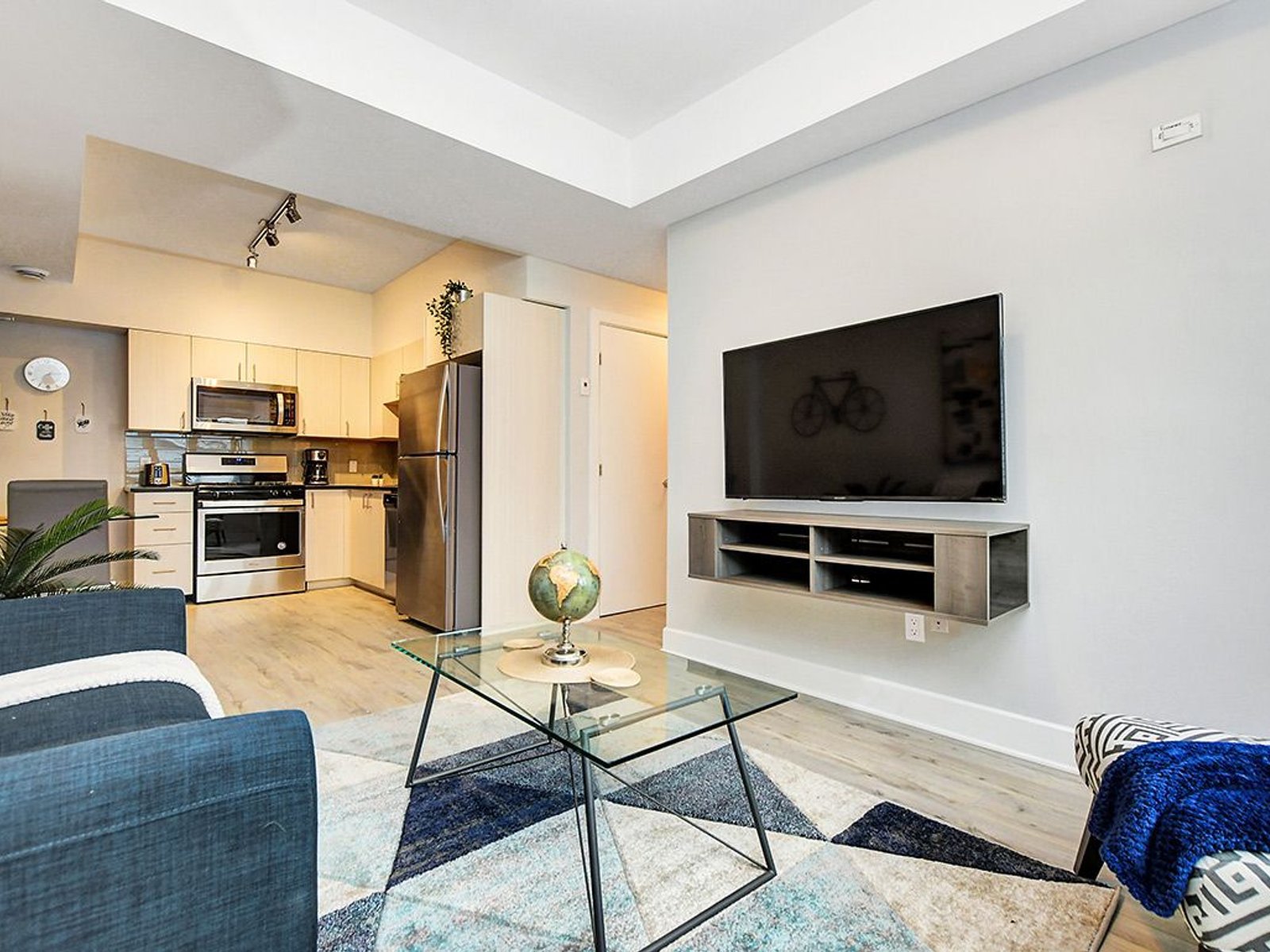 2 Bedroom Apartment for Rent - 12 Jolliet Avenue, Ottawa, ON 2